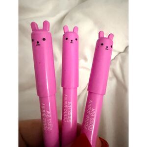 NEW TONY MOLY Petit Bunny Gloss Bar in Juicy Strawberry x 3